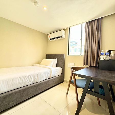 Kingston Hotel 6 - Changkat, Bukit Bintang Куала-Лумпур Екстер'єр фото